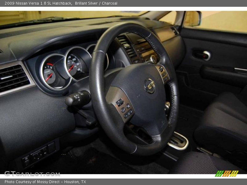 Brillant Silver / Charcoal 2009 Nissan Versa 1.8 SL Hatchback
