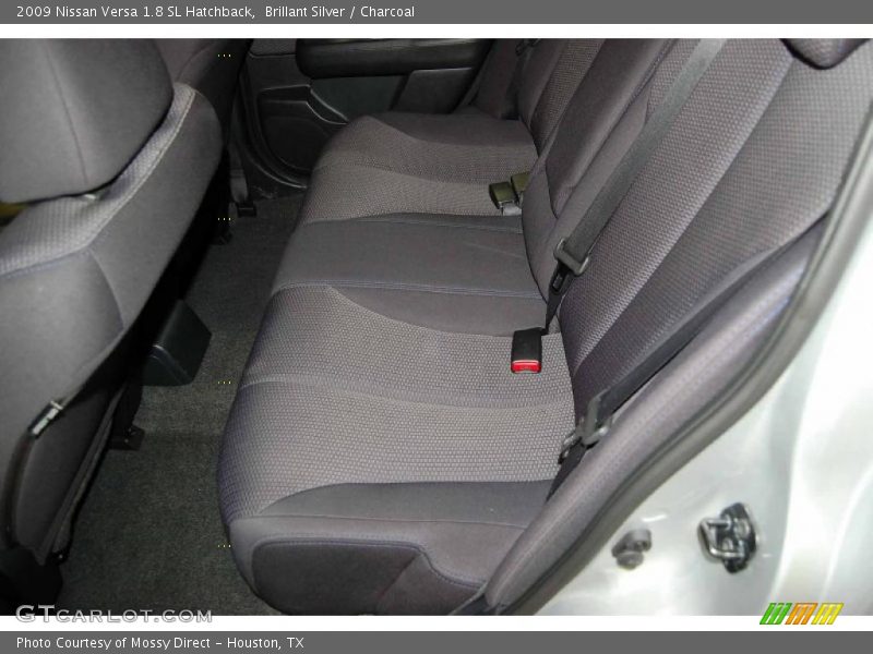Brillant Silver / Charcoal 2009 Nissan Versa 1.8 SL Hatchback