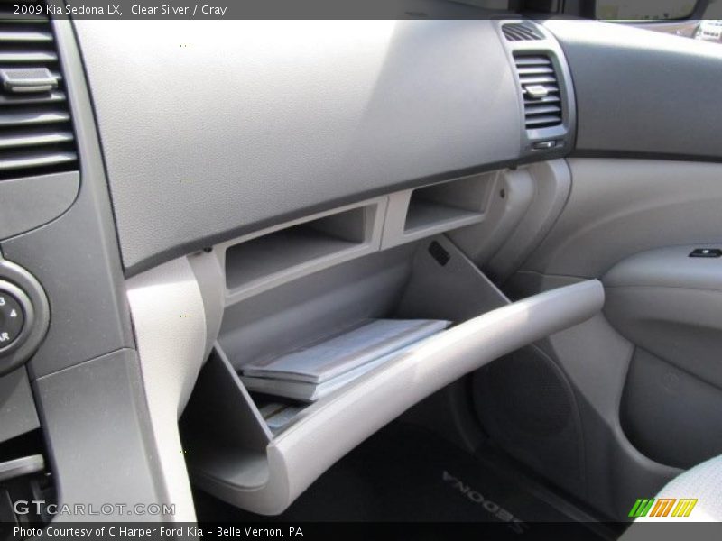 Clear Silver / Gray 2009 Kia Sedona LX