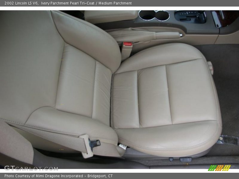 Ivory Parchment Pearl Tri-Coat / Medium Parchment 2002 Lincoln LS V6