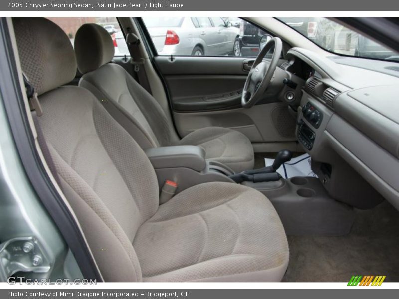  2005 Sebring Sedan Light Taupe Interior