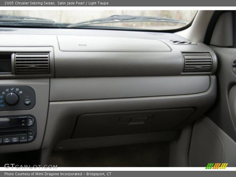 Satin Jade Pearl / Light Taupe 2005 Chrysler Sebring Sedan