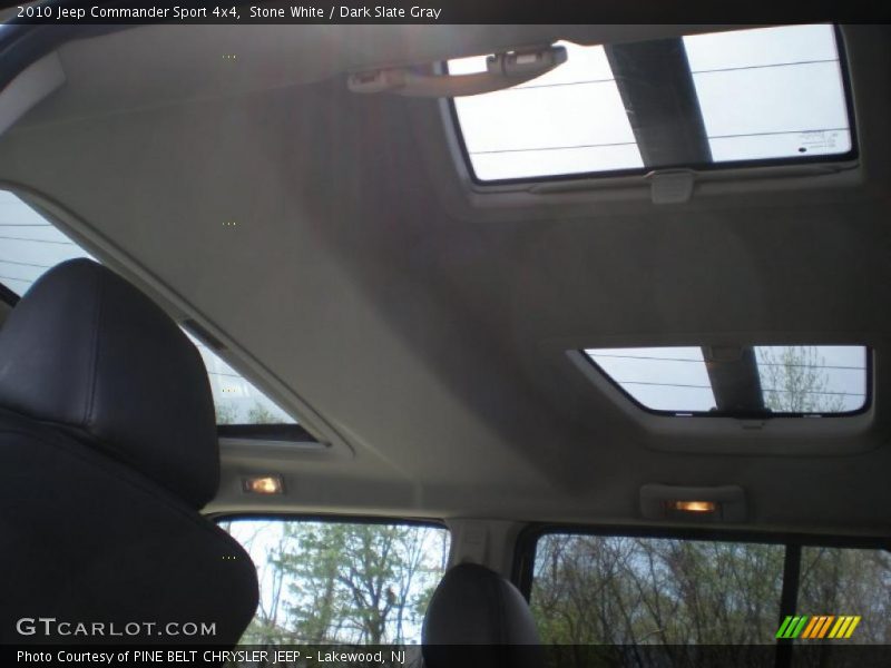 Stone White / Dark Slate Gray 2010 Jeep Commander Sport 4x4
