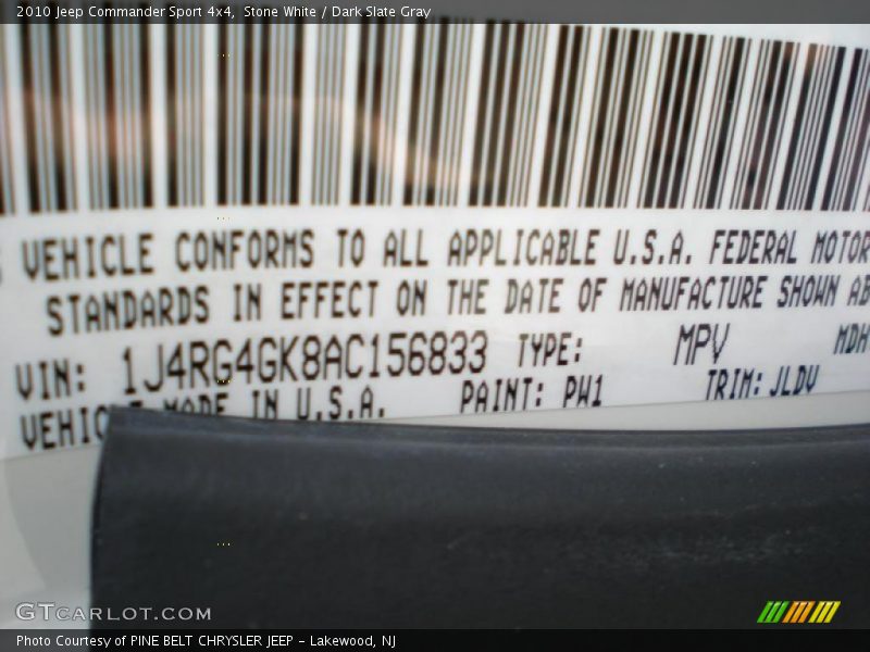 Stone White / Dark Slate Gray 2010 Jeep Commander Sport 4x4