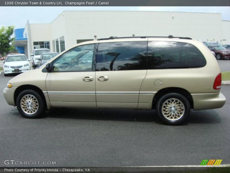  1998 Town & Country LXi Champagne Pearl
