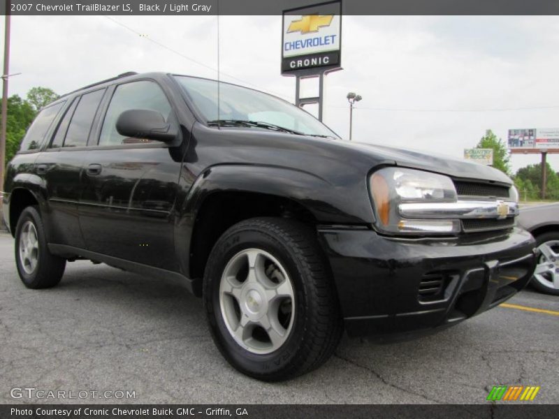 Black / Light Gray 2007 Chevrolet TrailBlazer LS