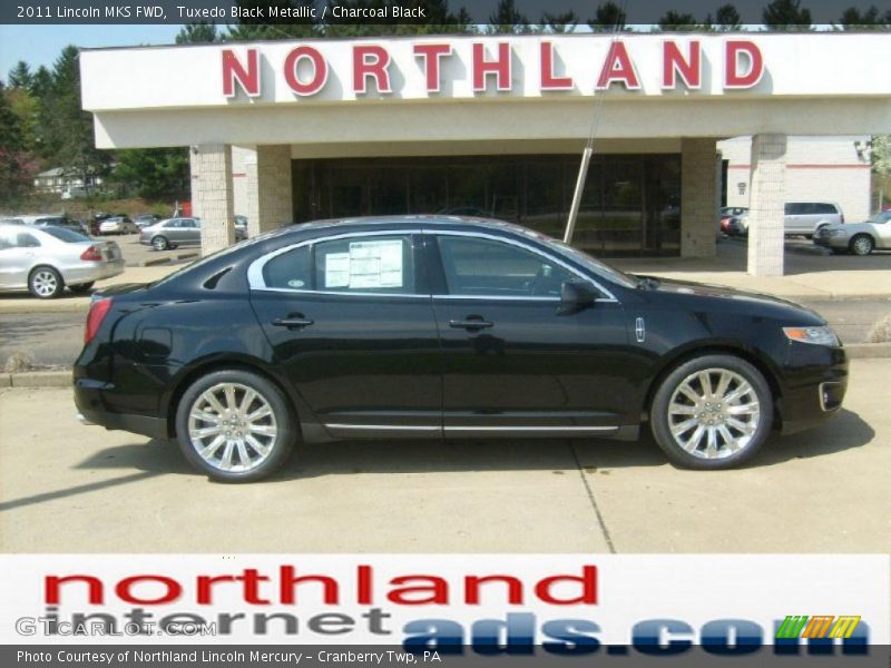 Tuxedo Black Metallic / Charcoal Black 2011 Lincoln MKS FWD