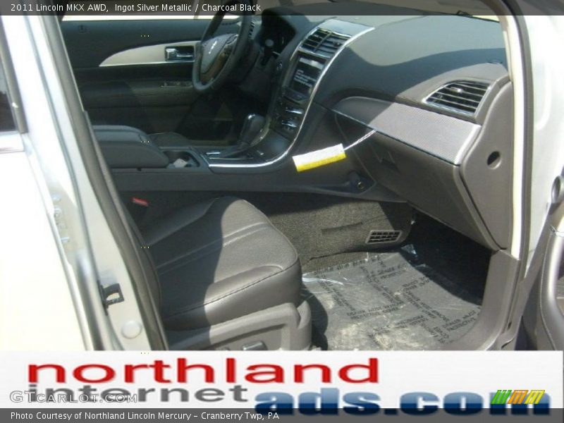 Ingot Silver Metallic / Charcoal Black 2011 Lincoln MKX AWD