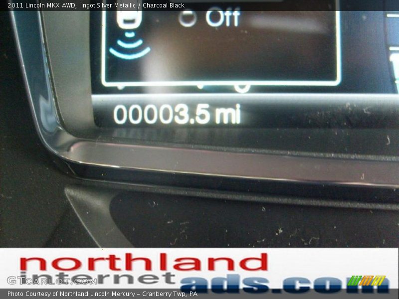 Ingot Silver Metallic / Charcoal Black 2011 Lincoln MKX AWD