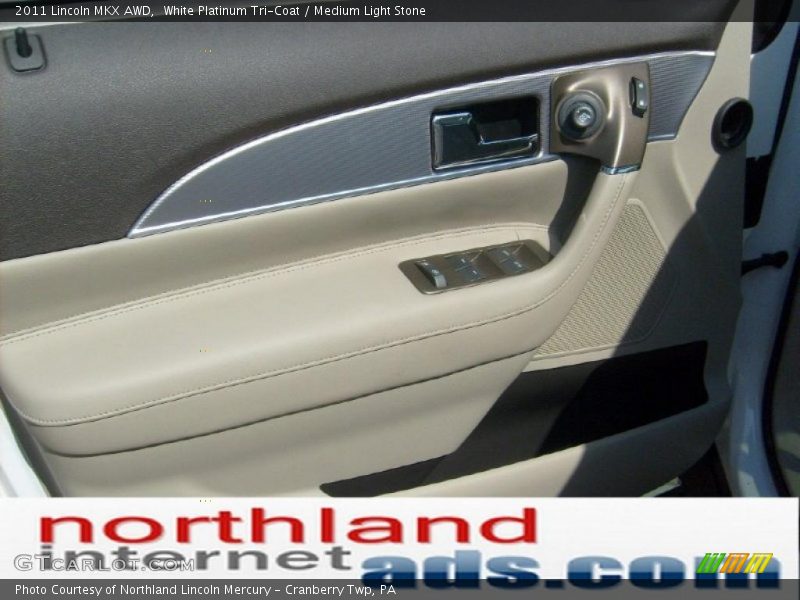 White Platinum Tri-Coat / Medium Light Stone 2011 Lincoln MKX AWD