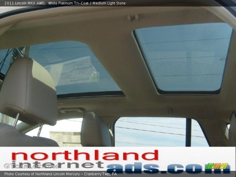 White Platinum Tri-Coat / Medium Light Stone 2011 Lincoln MKX AWD