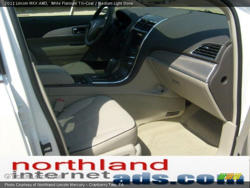 White Platinum Tri-Coat / Medium Light Stone 2011 Lincoln MKX AWD