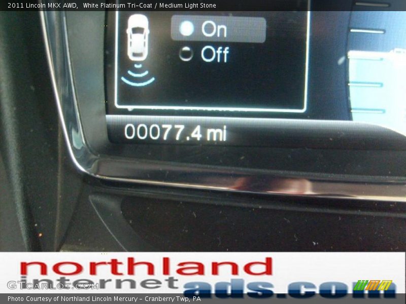 White Platinum Tri-Coat / Medium Light Stone 2011 Lincoln MKX AWD