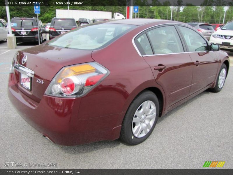 Tuscan Sun / Blond 2011 Nissan Altima 2.5 S