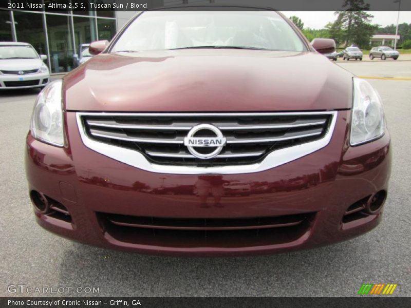 Tuscan Sun / Blond 2011 Nissan Altima 2.5 S