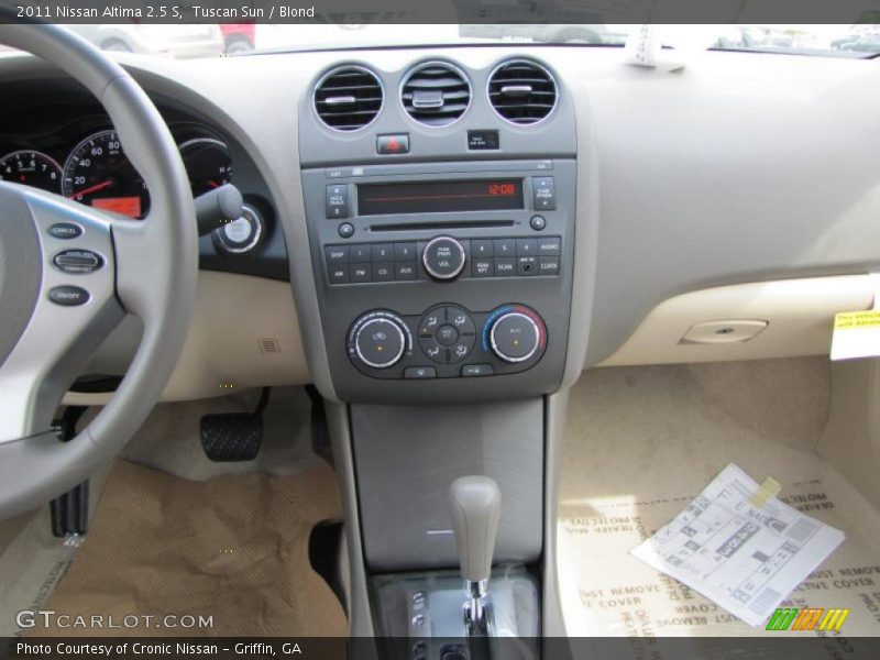 Tuscan Sun / Blond 2011 Nissan Altima 2.5 S