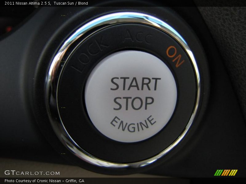 Tuscan Sun / Blond 2011 Nissan Altima 2.5 S