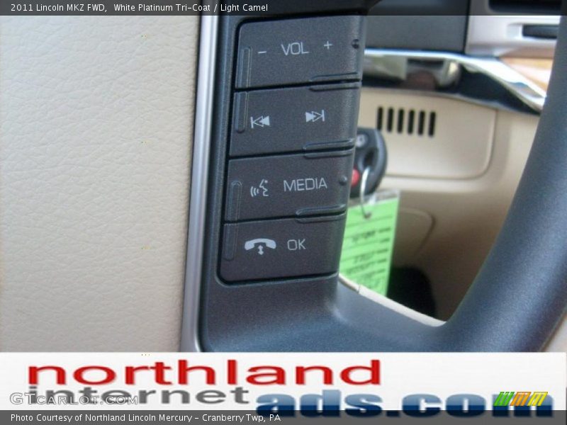 White Platinum Tri-Coat / Light Camel 2011 Lincoln MKZ FWD