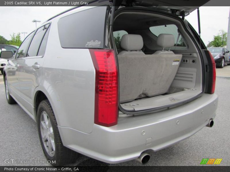 Light Platinum / Light Gray 2005 Cadillac SRX V6