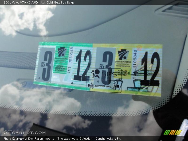 Ash Gold Metallic / Beige 2001 Volvo V70 XC AWD