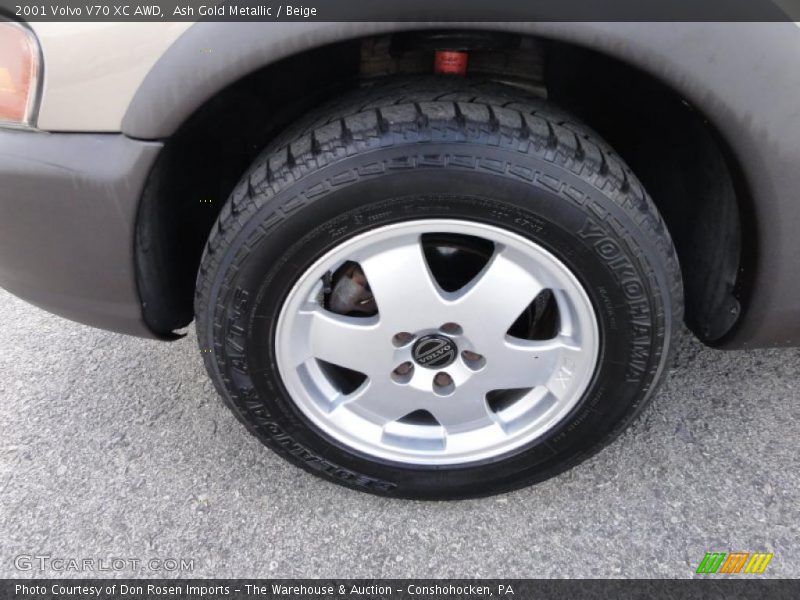 Ash Gold Metallic / Beige 2001 Volvo V70 XC AWD