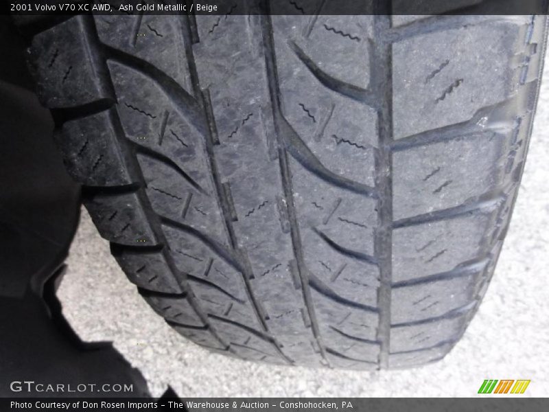 Ash Gold Metallic / Beige 2001 Volvo V70 XC AWD