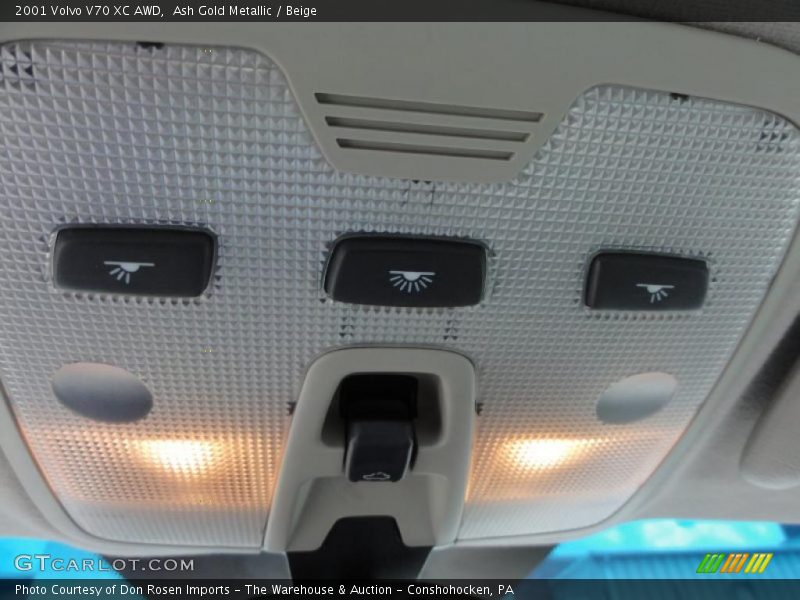 Ash Gold Metallic / Beige 2001 Volvo V70 XC AWD
