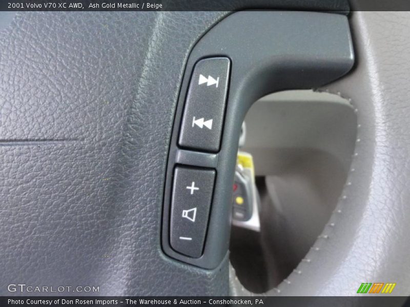 Ash Gold Metallic / Beige 2001 Volvo V70 XC AWD