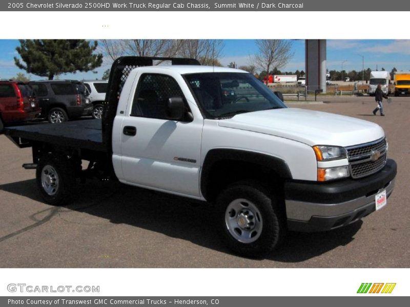 Summit White / Dark Charcoal 2005 Chevrolet Silverado 2500HD Work Truck Regular Cab Chassis
