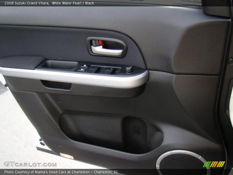 White Water Pearl / Black 2008 Suzuki Grand Vitara