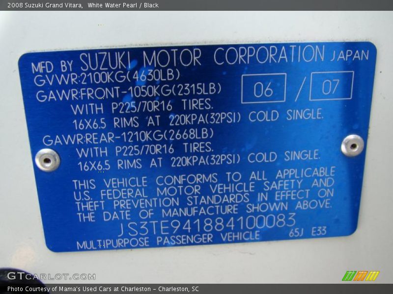 White Water Pearl / Black 2008 Suzuki Grand Vitara