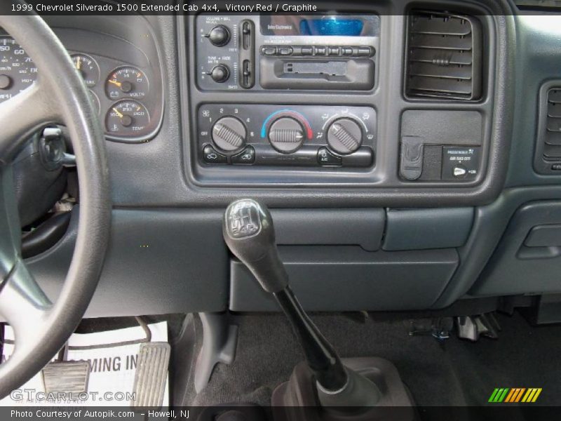 Controls of 1999 Silverado 1500 Extended Cab 4x4