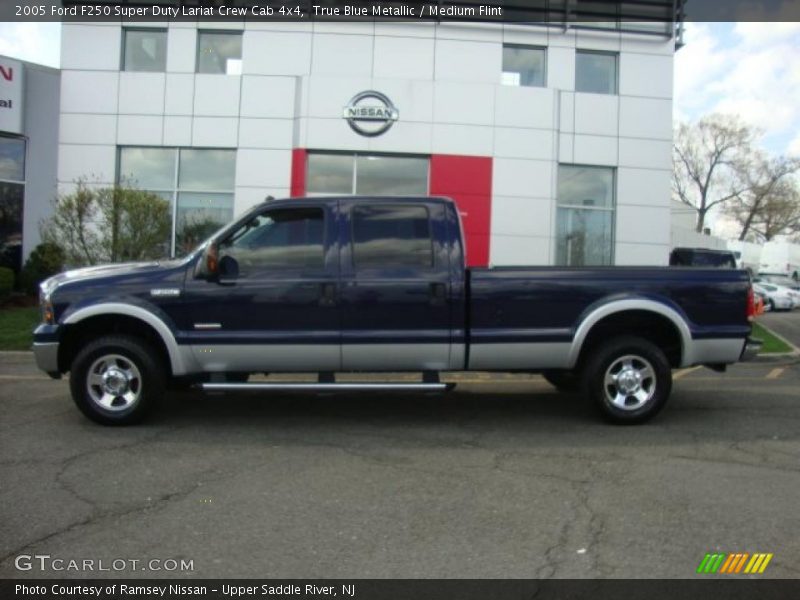 True Blue Metallic / Medium Flint 2005 Ford F250 Super Duty Lariat Crew Cab 4x4