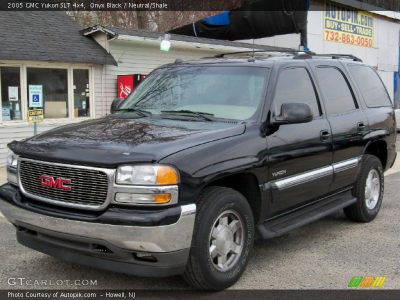 Onyx Black / Neutral/Shale 2005 GMC Yukon SLT 4x4