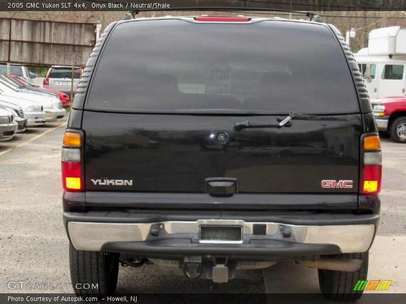 Onyx Black / Neutral/Shale 2005 GMC Yukon SLT 4x4