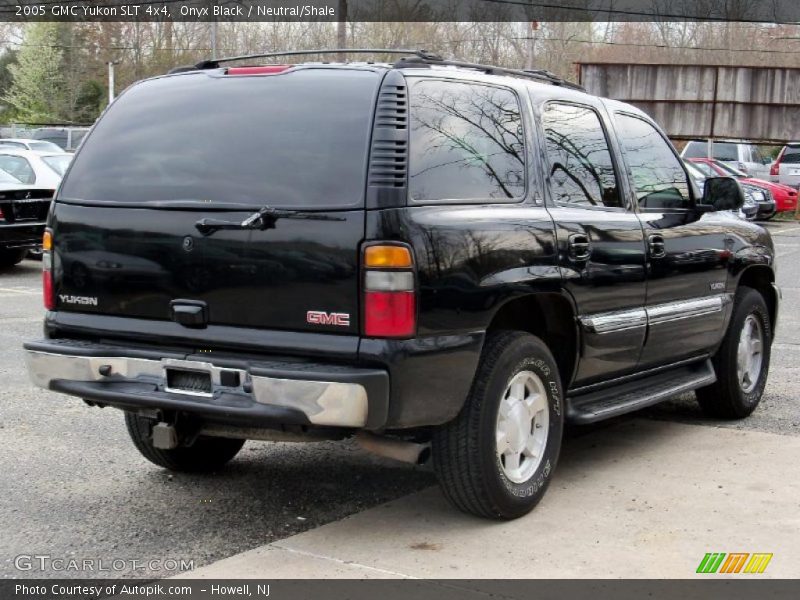 Onyx Black / Neutral/Shale 2005 GMC Yukon SLT 4x4