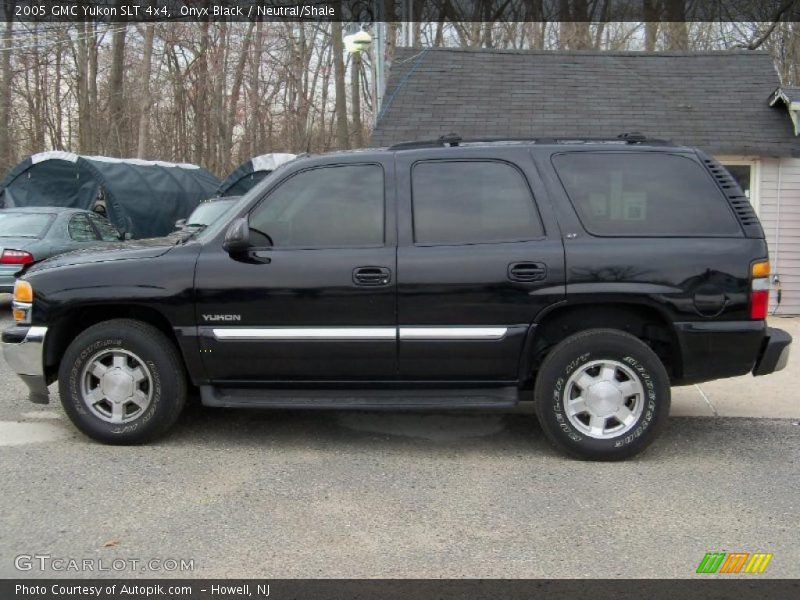 Onyx Black / Neutral/Shale 2005 GMC Yukon SLT 4x4
