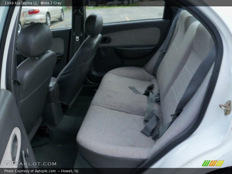 White / Gray 1999 Kia Sephia LS