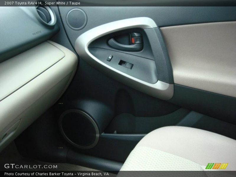 Super White / Taupe 2007 Toyota RAV4 I4