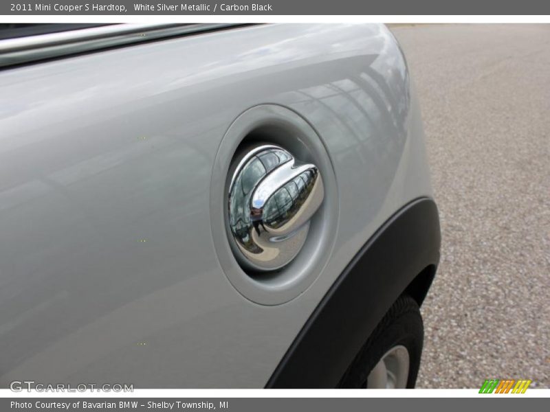 White Silver Metallic / Carbon Black 2011 Mini Cooper S Hardtop
