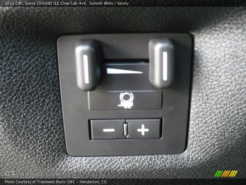 Summit White / Ebony 2011 GMC Sierra 3500HD SLE Crew Cab 4x4