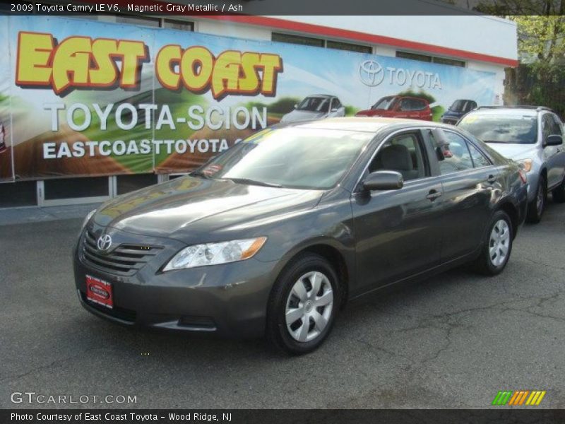 Magnetic Gray Metallic / Ash 2009 Toyota Camry LE V6