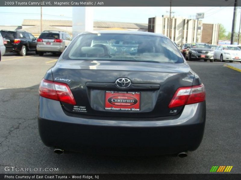 Magnetic Gray Metallic / Ash 2009 Toyota Camry LE V6