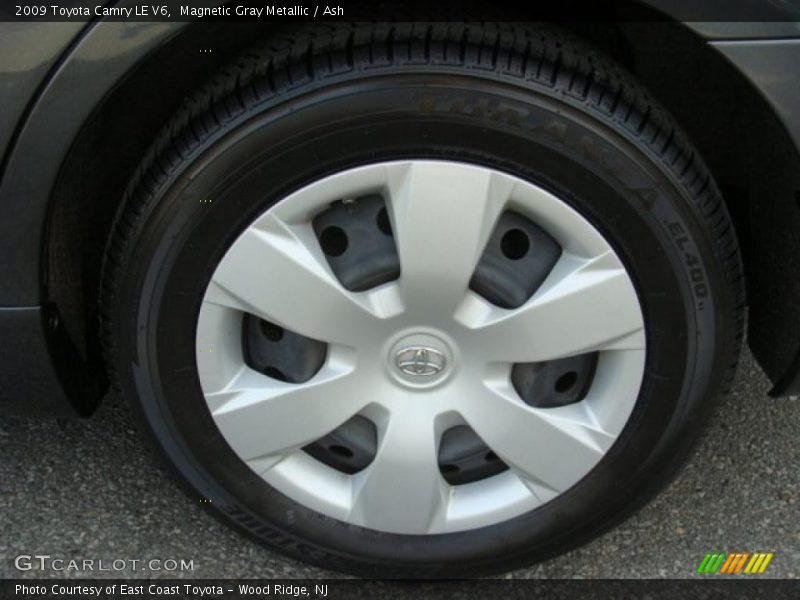 Magnetic Gray Metallic / Ash 2009 Toyota Camry LE V6