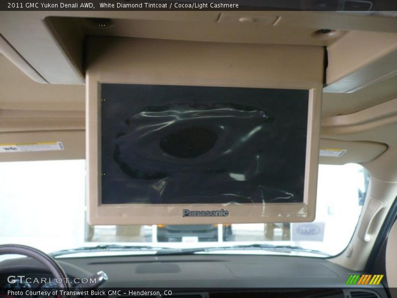 White Diamond Tintcoat / Cocoa/Light Cashmere 2011 GMC Yukon Denali AWD