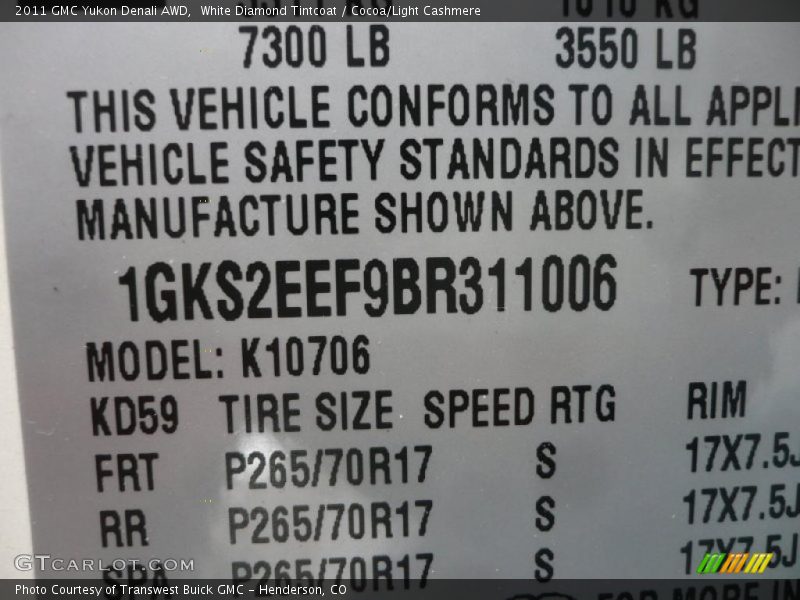 White Diamond Tintcoat / Cocoa/Light Cashmere 2011 GMC Yukon Denali AWD