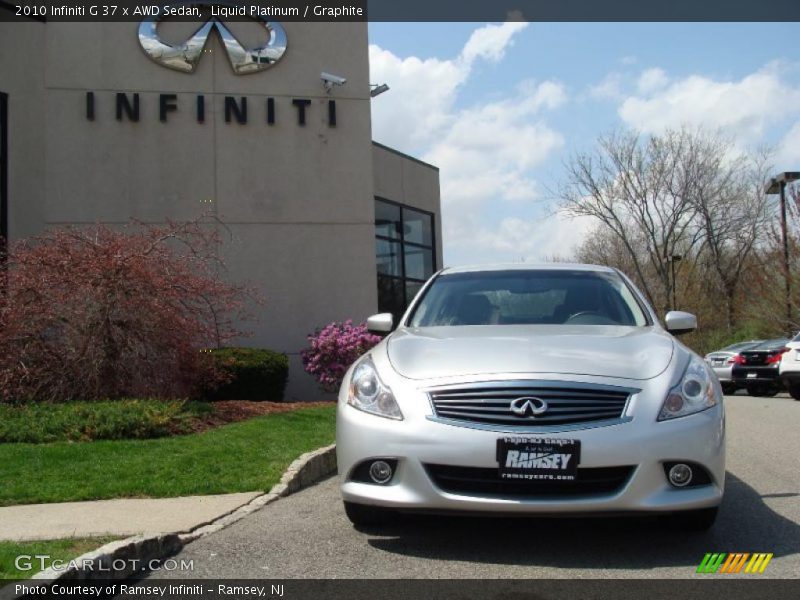 Liquid Platinum / Graphite 2010 Infiniti G 37 x AWD Sedan