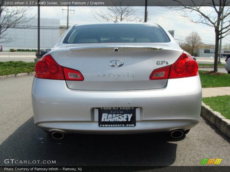 Liquid Platinum / Graphite 2010 Infiniti G 37 x AWD Sedan