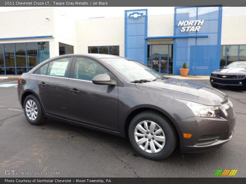 Taupe Gray Metallic / Jet Black 2011 Chevrolet Cruze LT
