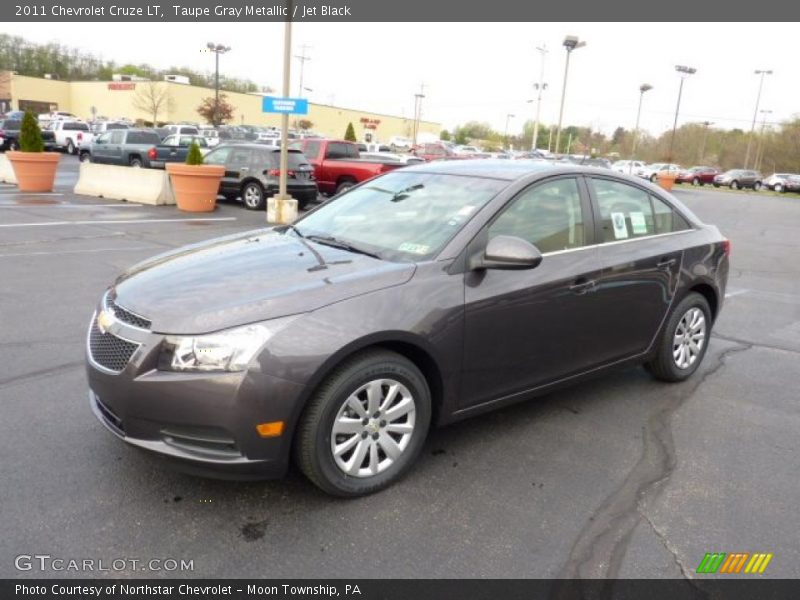 Taupe Gray Metallic / Jet Black 2011 Chevrolet Cruze LT